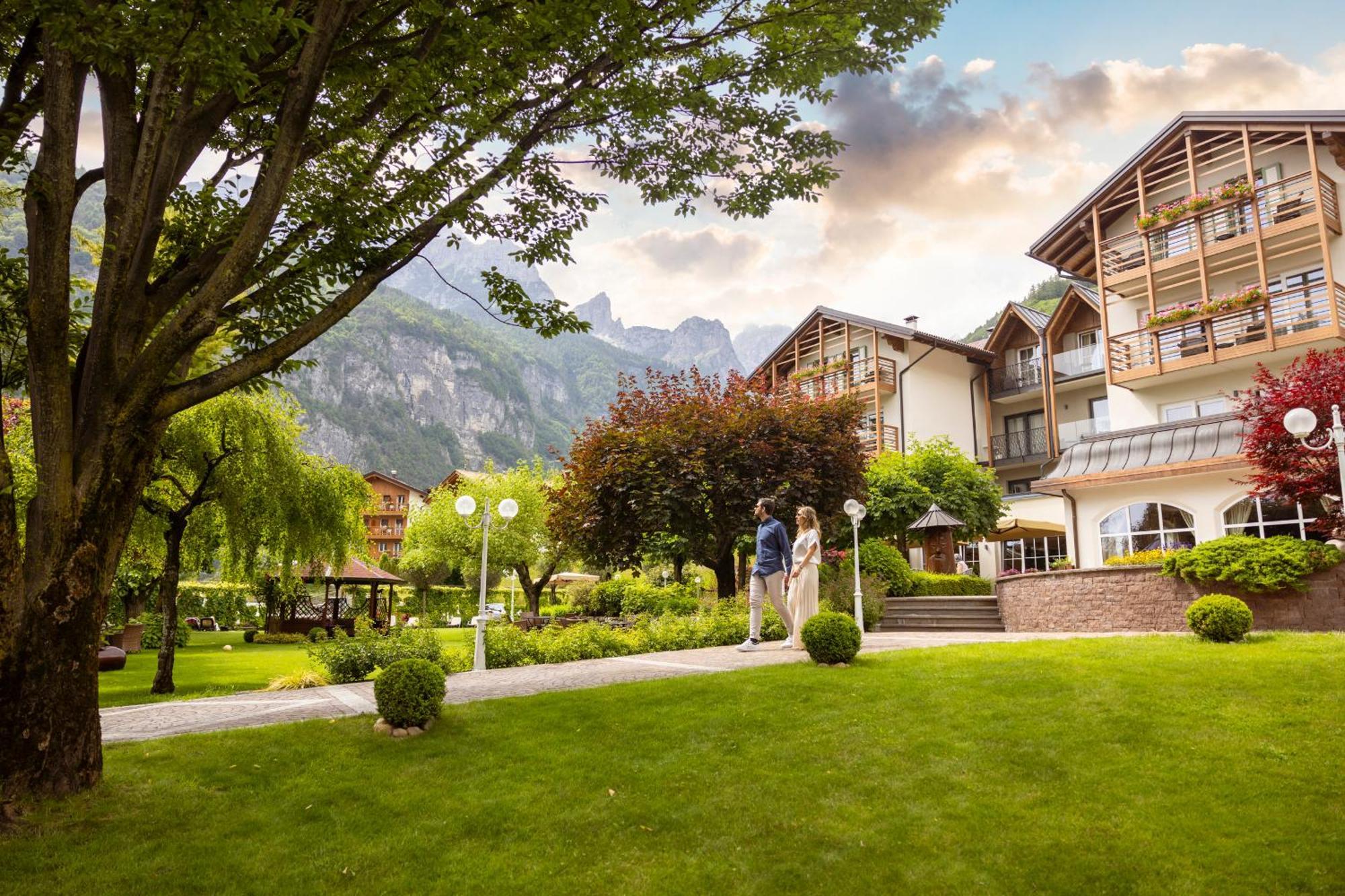 Hotel Lido - Slow & Natural Living Molveno Exterior foto